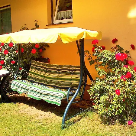 アパート W Domu Wakacyjnym Roberto ロビ