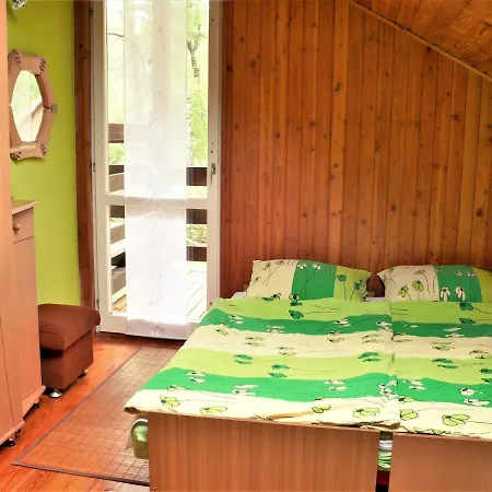 W Domu Wakacyjnym Roberto アパート ロビ