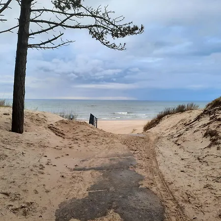 W Domu Wakacyjnym Roberto Daire *